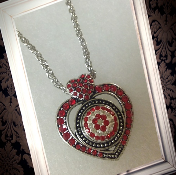 Jewelry - Red heart rhinestone snap button necklace w/ snap